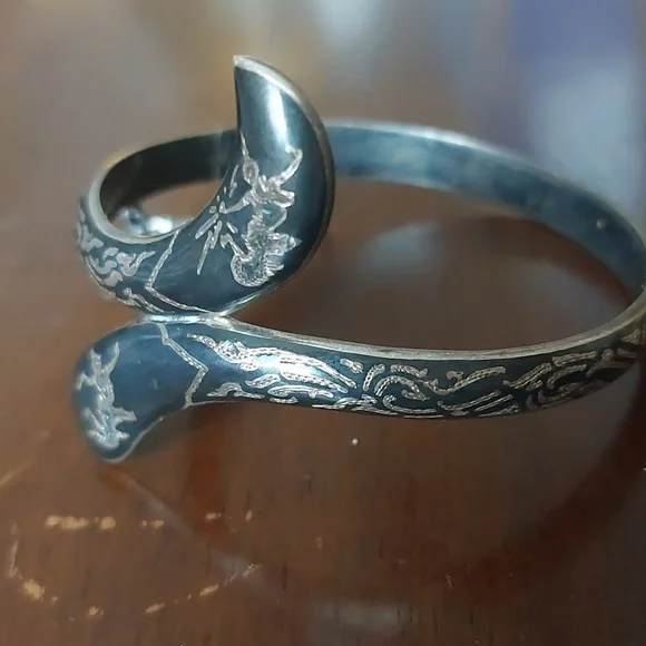 Vintage 925 Siam Sterling Niello Hindu Goddess Bypass Hinged Bangle Bracelet - Picture 2 of 8